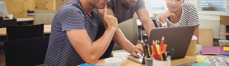 フリーランスエンジニアに人脈は大切？人脈形成のコツを紹介！